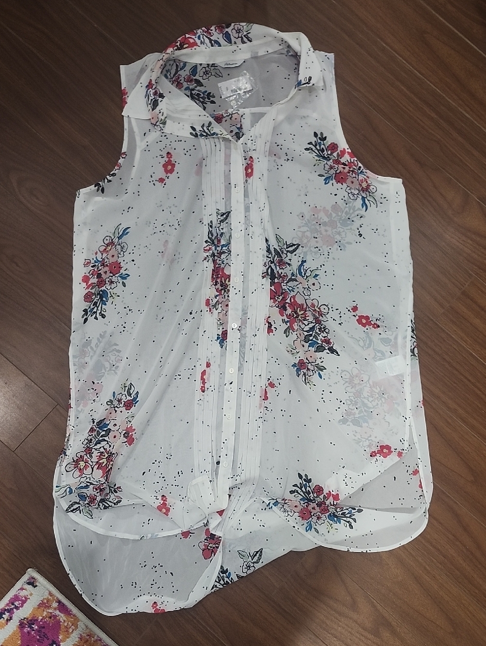Sleeveless White Floral Pintuck Blouse